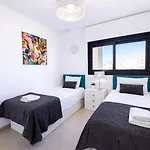Sunset Cliffs Sea View 14 Floor شقة بينايدورم